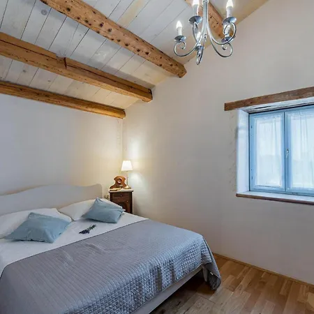 Grandi Hébergement de vacances Grandici